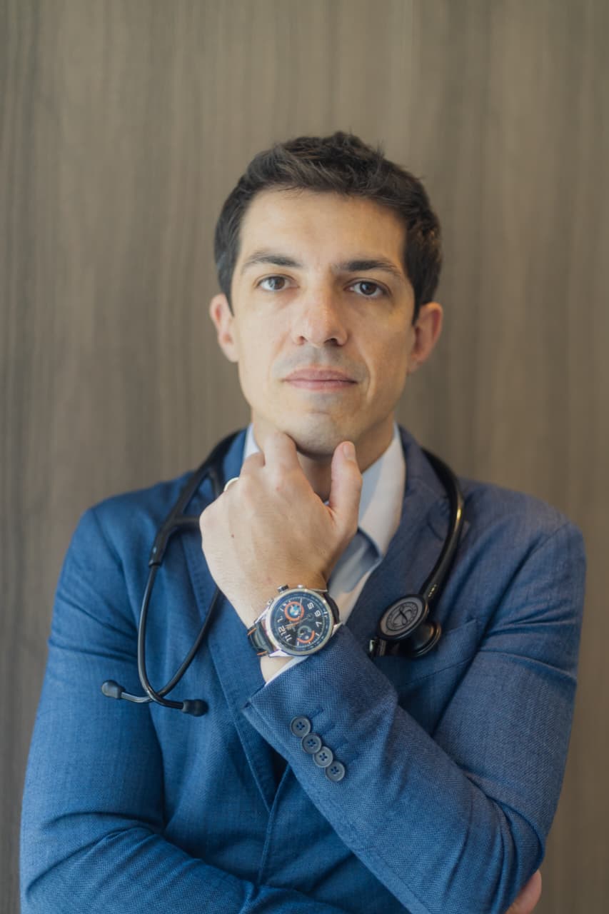 Dr. Thiago Ceccatto, cardiologista